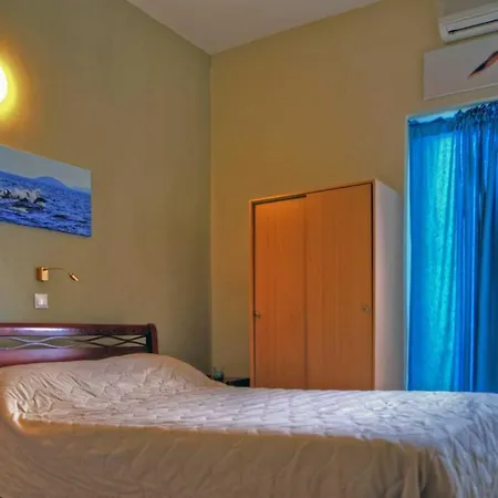 Coralli Studios-apartments *